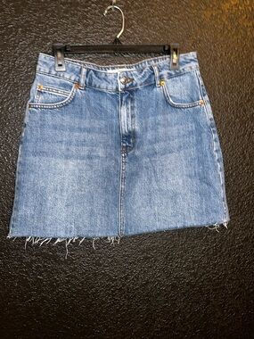 Topshop Moto Raw Hem Denim Mini Skirt size US 10